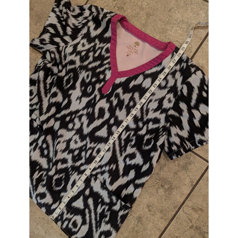 Healing Hands Purple Label Scrub Top Womens S Black White Ikat Pink Trim - Picture 10 of 10